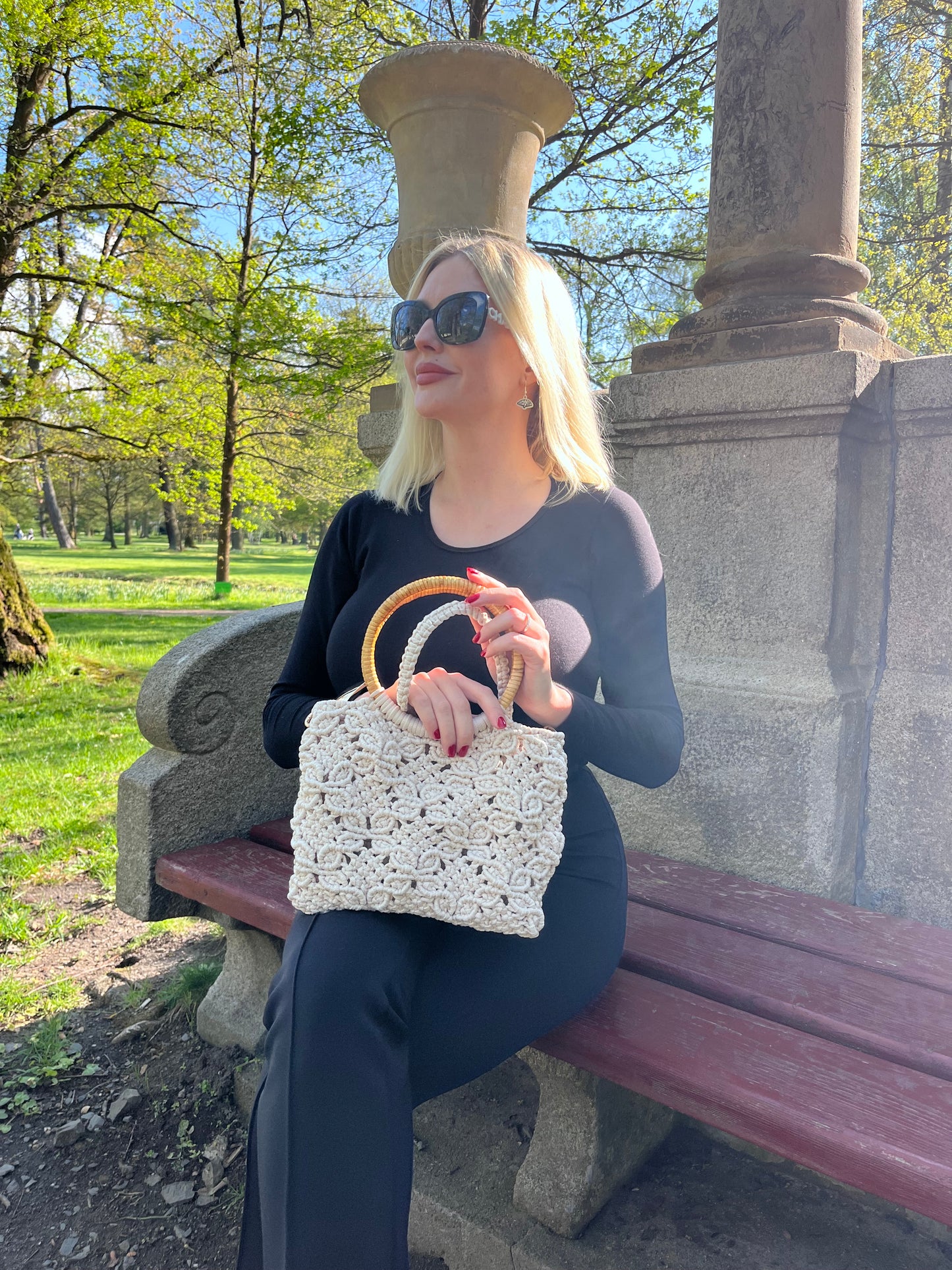 Makramee-Tasche „Natural Lace“ mit Rattanhenkel