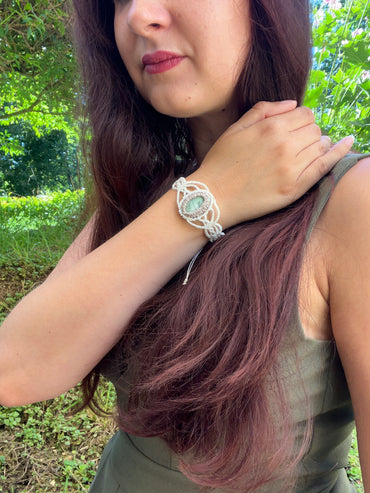 Náramek s saturn chalcedonem