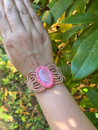 Náramek s růženínem