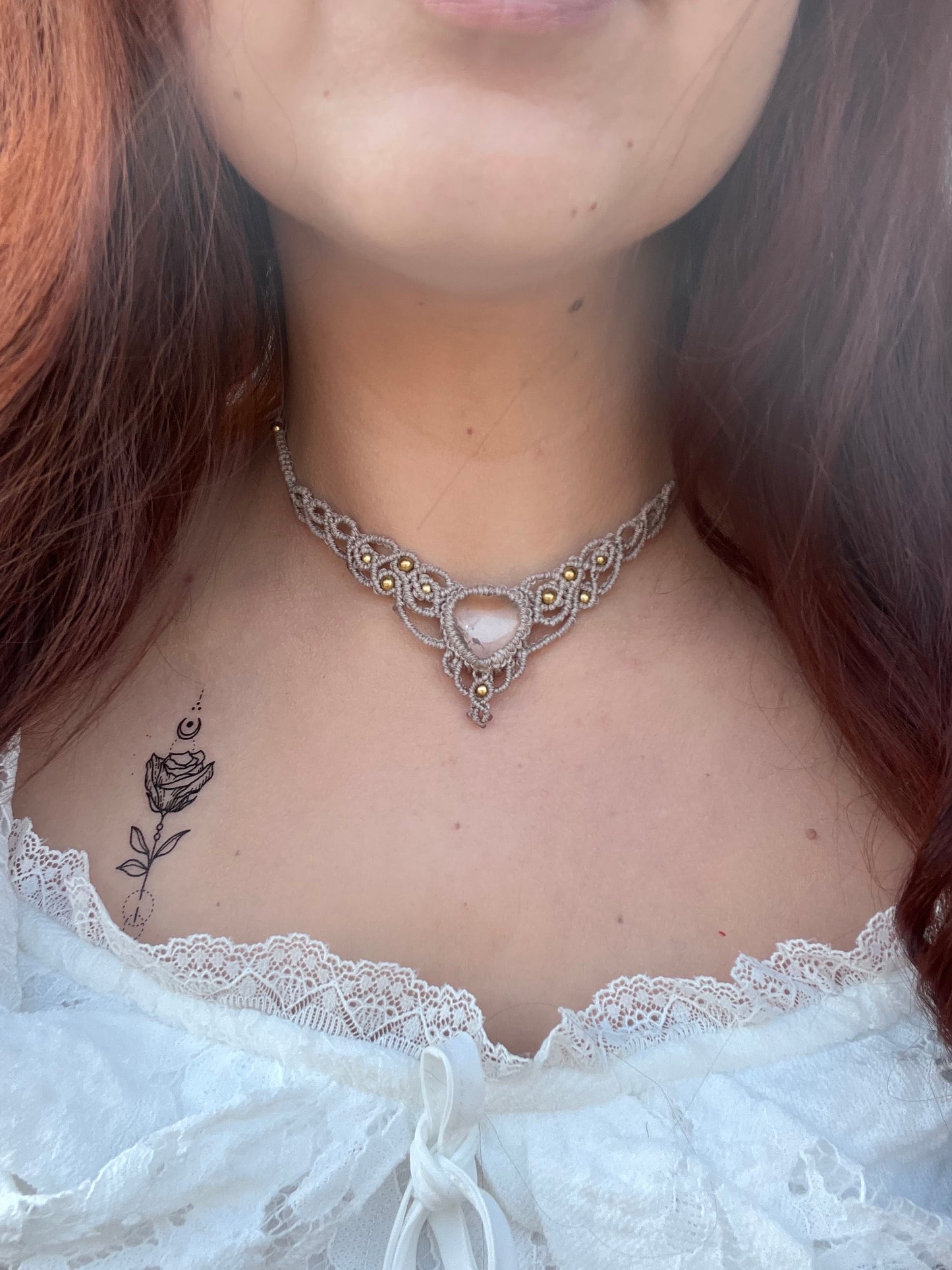 Náhrdelník “Neome” s křišťálem