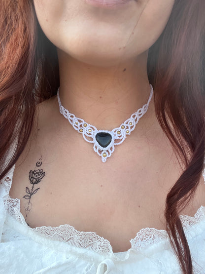 Náhrdelník “Neome” s tygřím okem