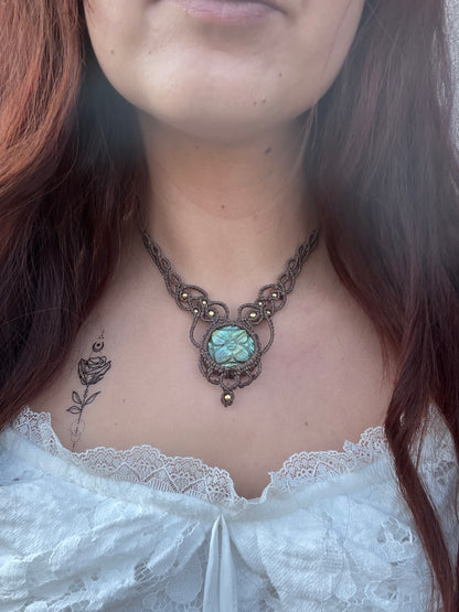 Náhrdelník “Neome” s labradoritem