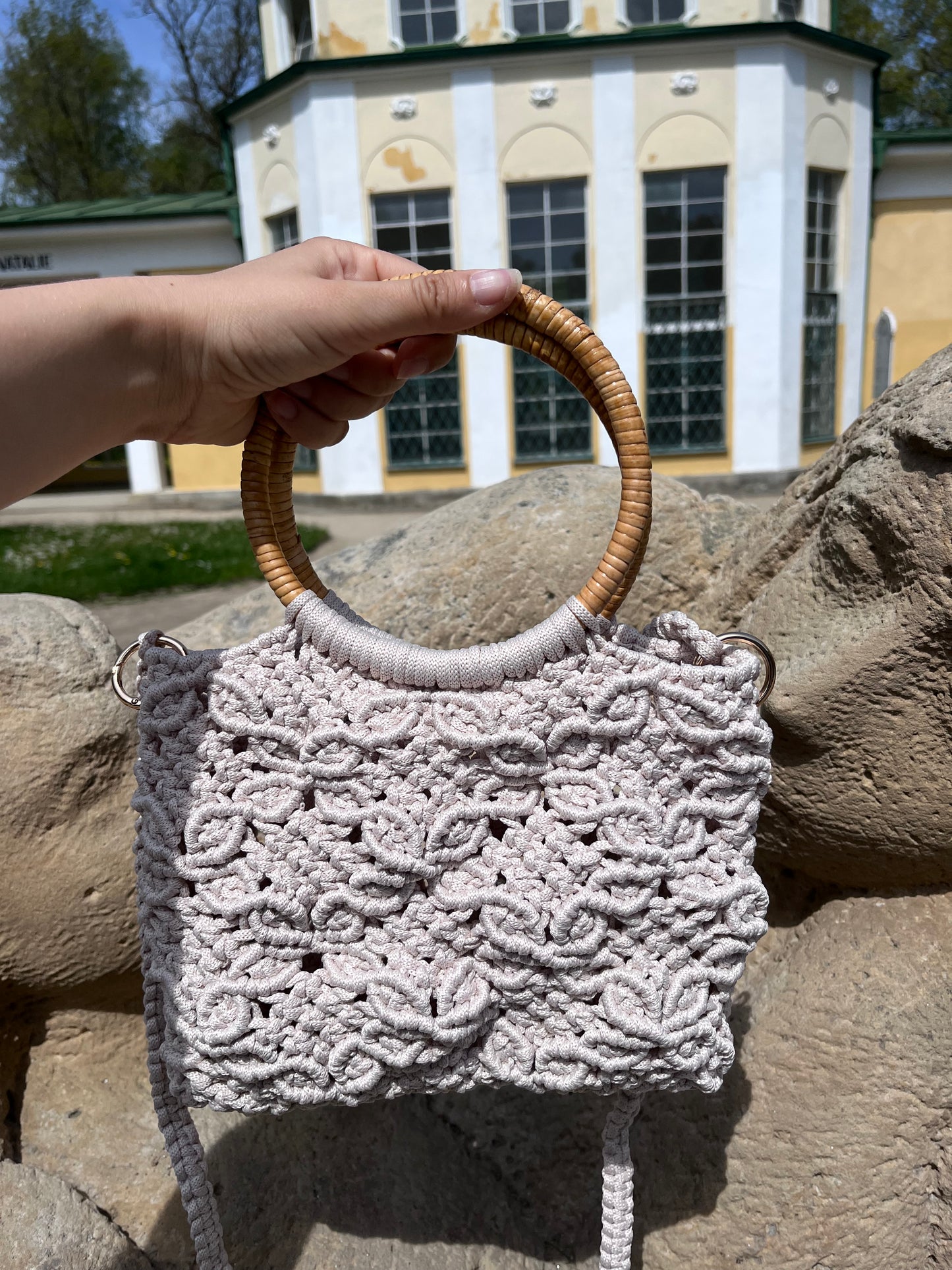 Makramee-Tasche „Natural Lace“ mit Rattanhenkel