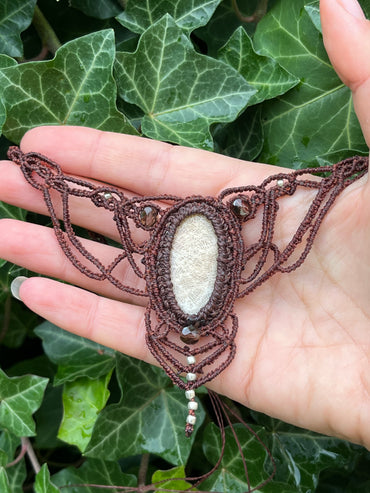 Necklace “Sylvar” with fossilized coral